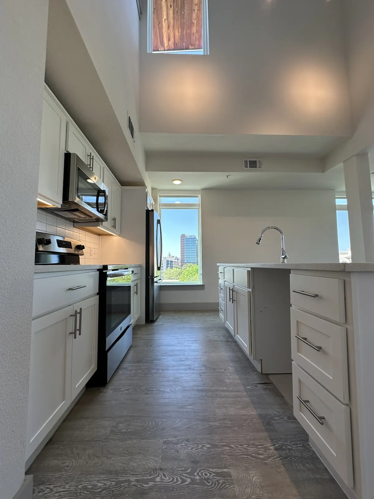 120 Ninth Street gallery image 1