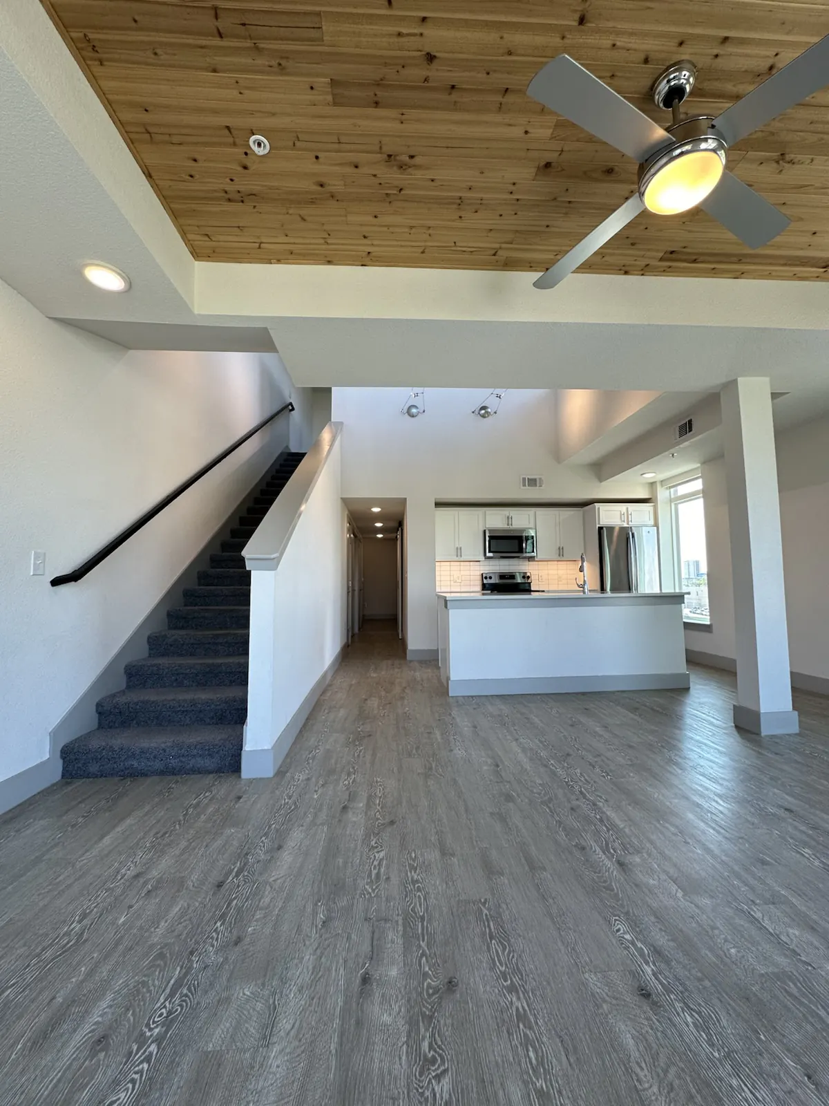 120 Ninth Street gallery image 3